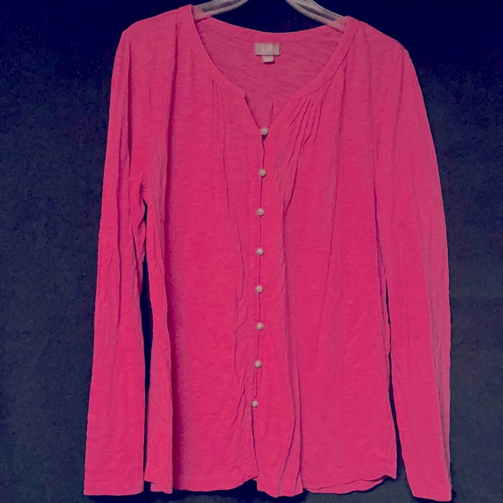 I’m selling a pick blouse.